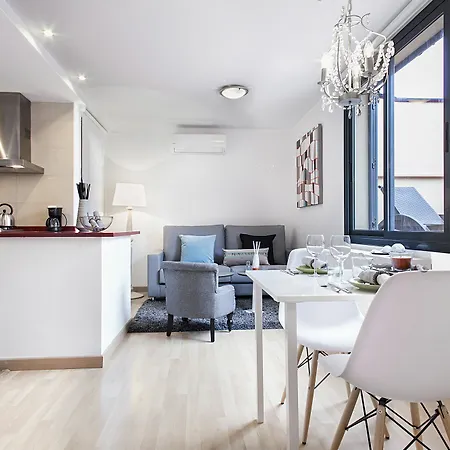 Rambla Attic Paris Apartment